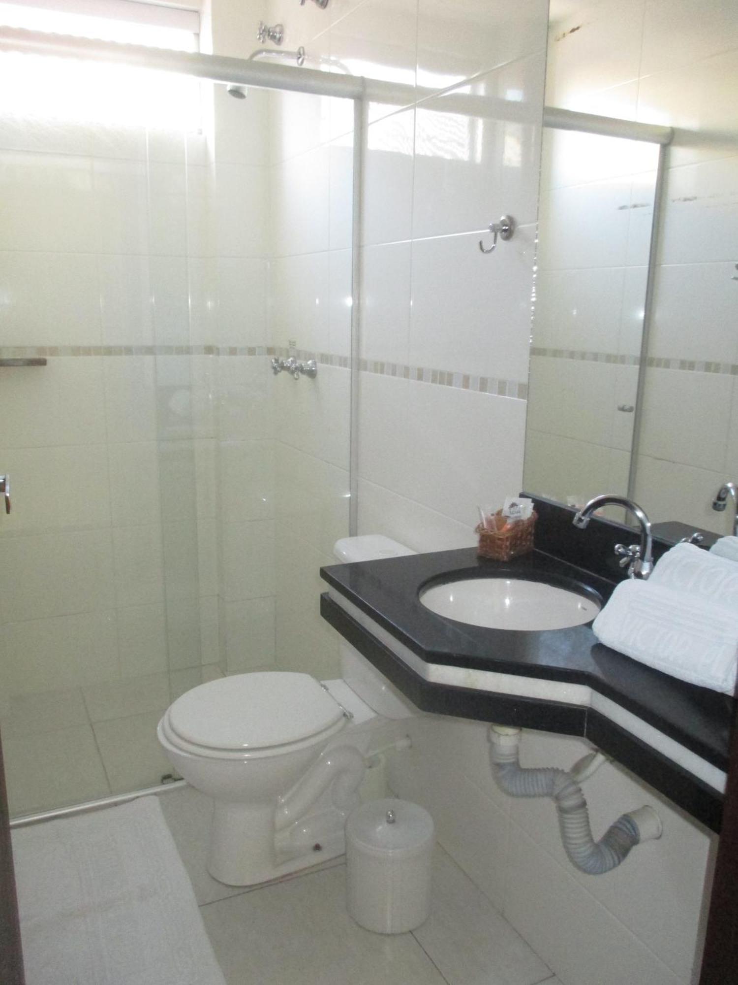 Hotel Victor Plaza Formiga Habitación foto