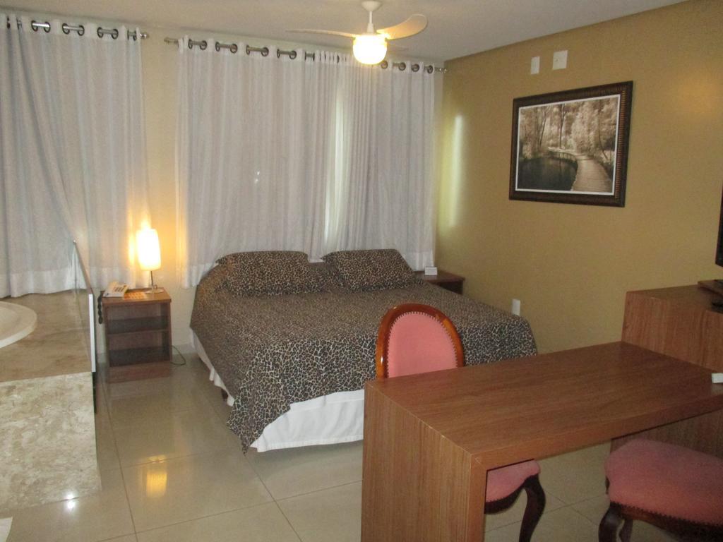 Hotel Victor Plaza Formiga Habitación foto